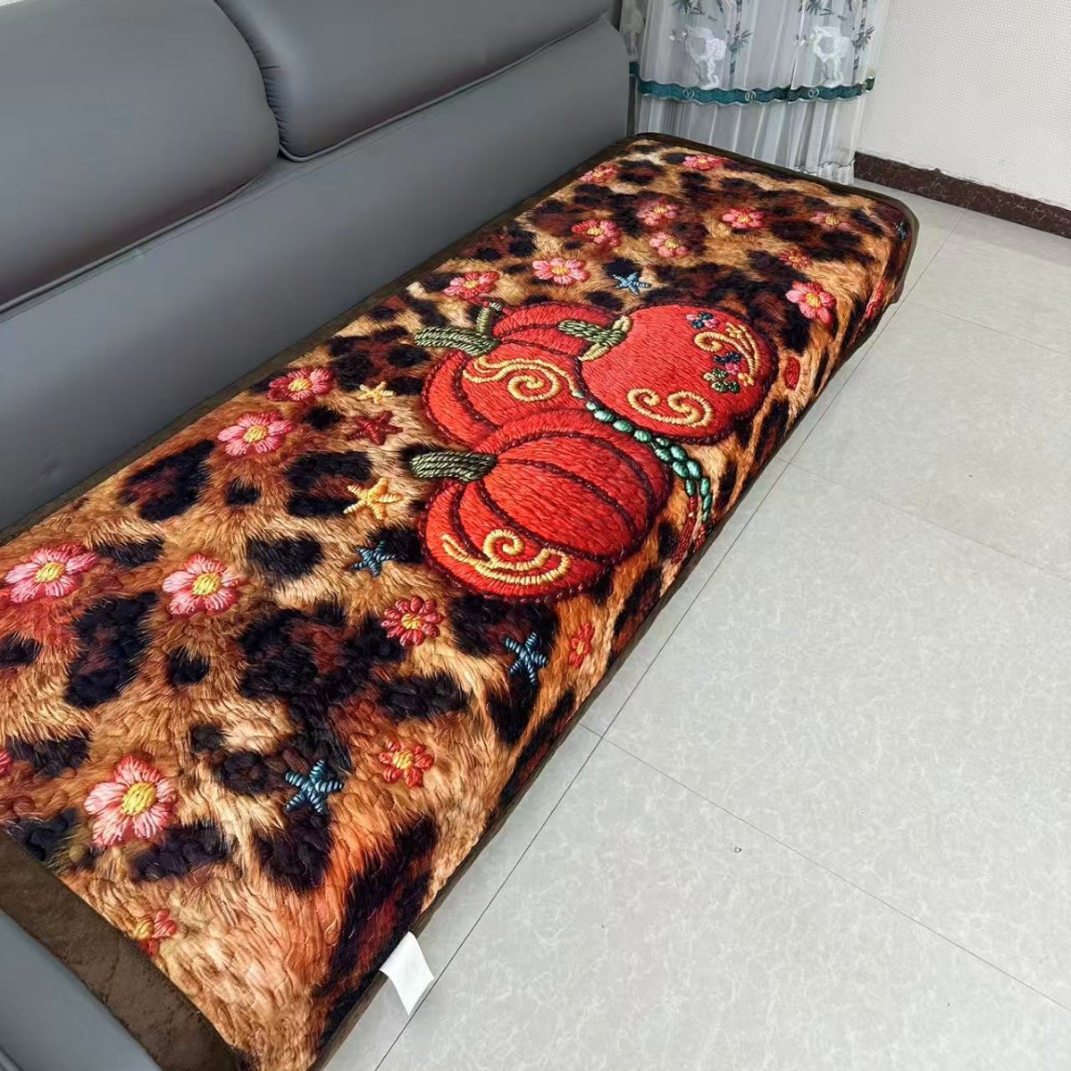 Fleece Bed Cover - Image 3